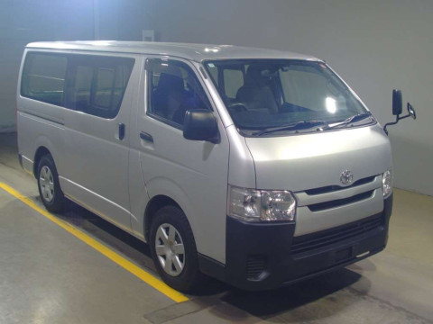 2014 Toyota Hiace Van TRH200V[2]