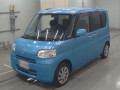 2011 Daihatsu Tanto