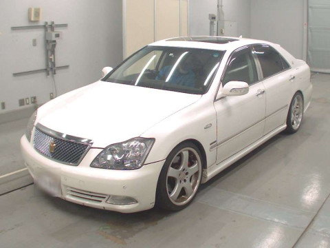 2004 Toyota Crown GRS182[0]