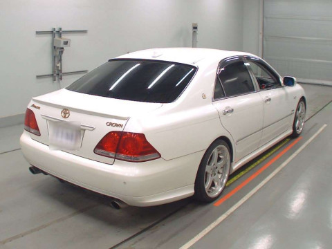 2004 Toyota Crown GRS182[1]