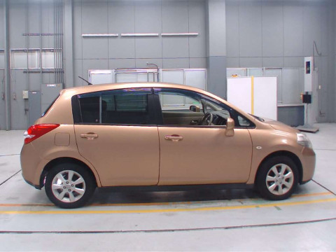 2010 Nissan Tiida JC11[2]