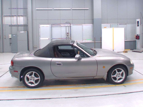 2002 Mazda Roadster NB6C[2]