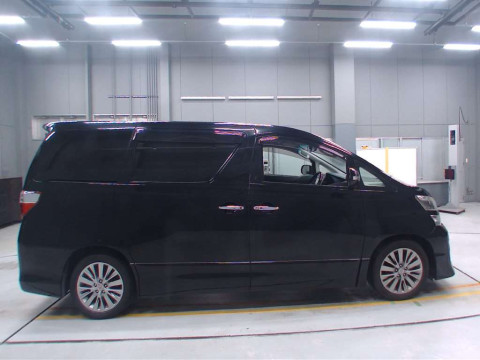 2013 Toyota Vellfire ANH20W[2]