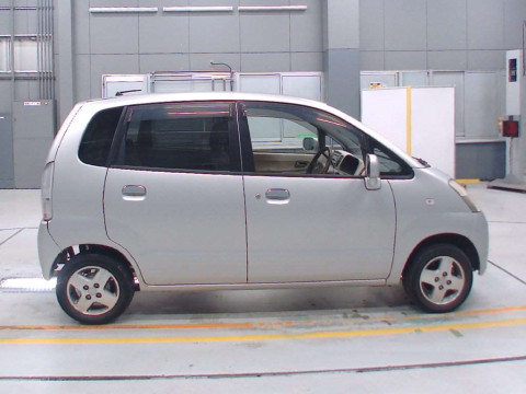 2005 Nissan Moco MG21S[2]