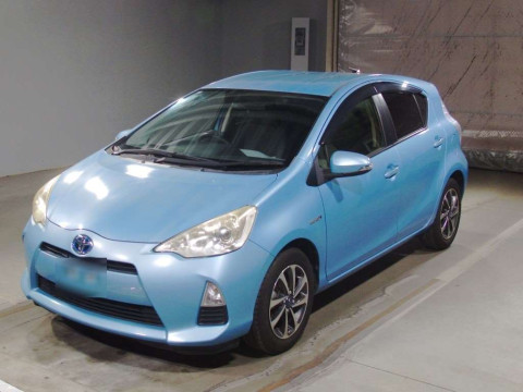 2013 Toyota Aqua NHP10[0]