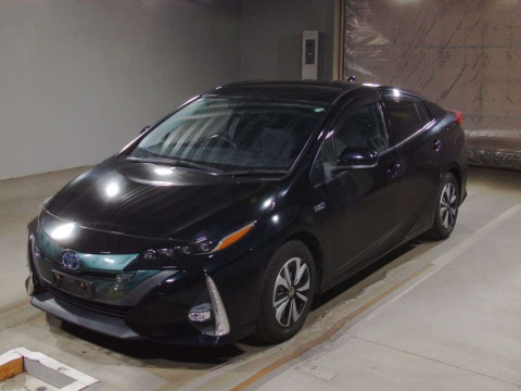 2018 Toyota Prius PHV ZVW52[0]