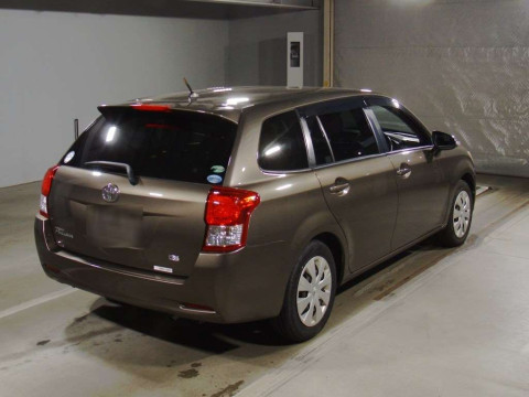 2013 Toyota Corolla Fielder NZE161G[1]