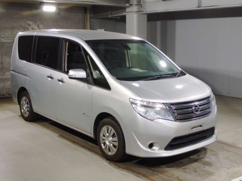 2015 Nissan Serena HC26[2]