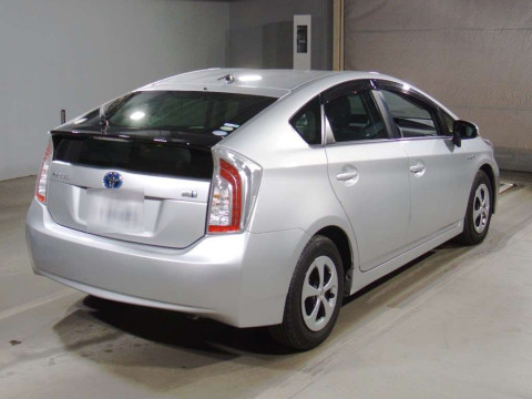 2013 Toyota Prius ZVW30[1]