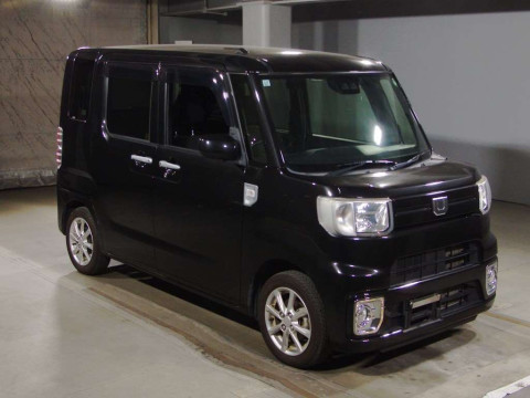 2019 Daihatsu Wake LA700S[2]