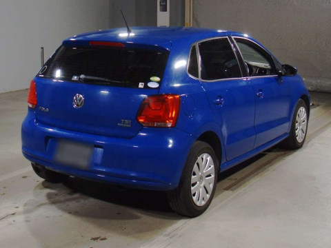 2013 Volkswagen Polo 6RCBZ[1]