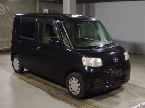 2010 Daihatsu Tanto L375S[2]