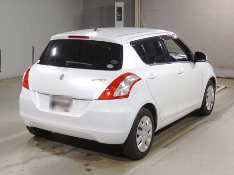 2013 Suzuki Swift ZC72S[1]