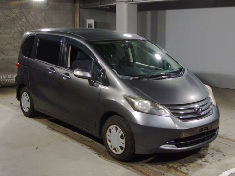 2008 Honda Freed GB3[2]