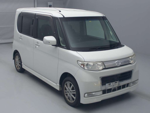 2010 Daihatsu Tanto Custom L375S[2]