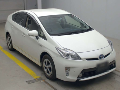 2012 Toyota Prius ZVW30[2]