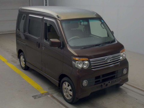 2011 Daihatsu Atrai Wagon S321G[2]