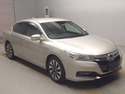 2013 Honda Accord Hybrid CR6[2]