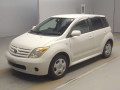 2005 Toyota IST