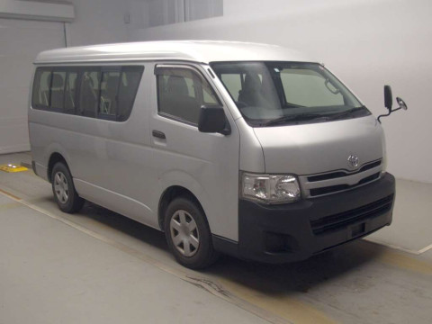 2014 Toyota Hiace Wagon TRH214W[2]