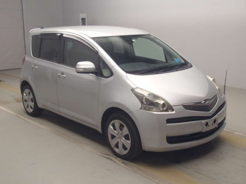 2009 Toyota Ractis NCP100[2]