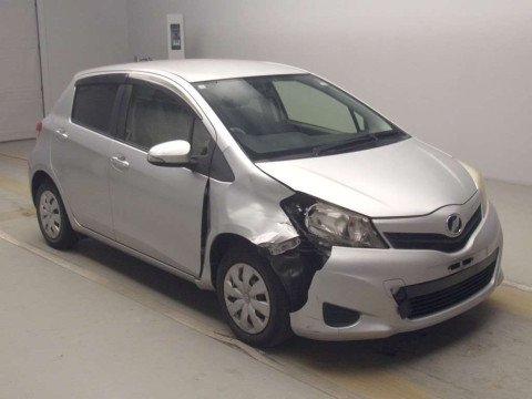 2012 Toyota Vitz NSP130[2]