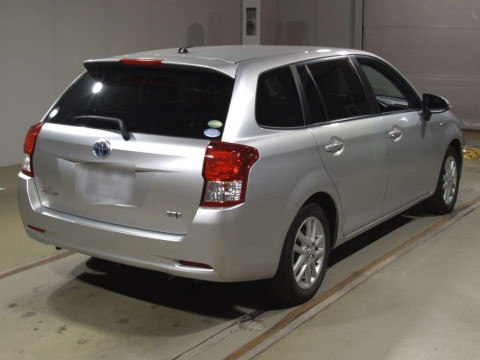 2013 Toyota Corolla Fielder NKE165G[1]