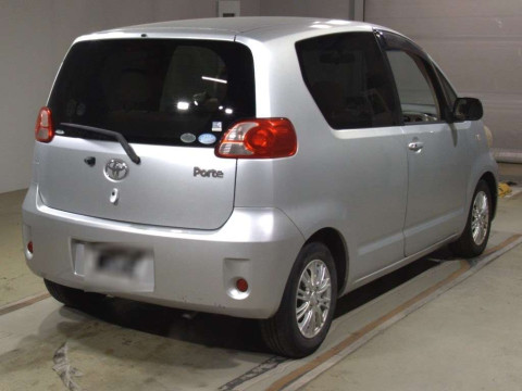 2005 Toyota Porte NNP11[1]