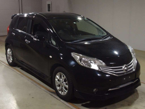 2014 Nissan Note E12[2]