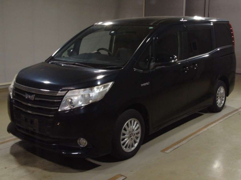 2014 Toyota Noah ZWR80G[0]