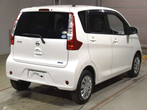 2014 Nissan DAYZ B21W[1]