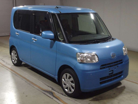 2013 Daihatsu Tanto L375S[2]