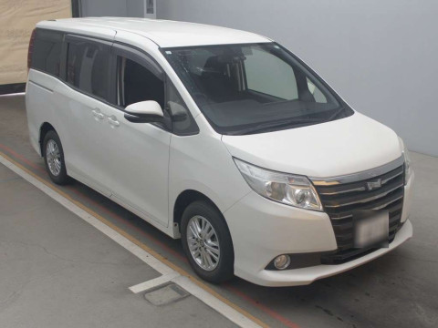 2015 Toyota Noah ZRR80G[2]