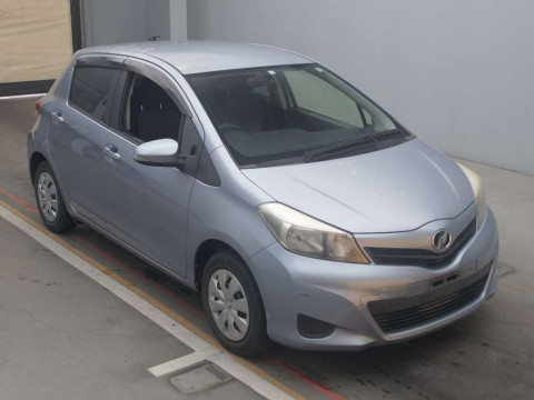 2012 Toyota Vitz NSP130[2]