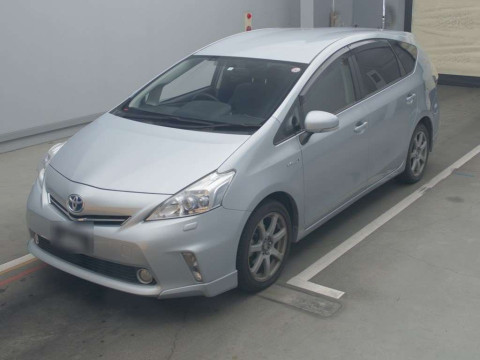 2012 Toyota Prius alpha ZVW41W[0]