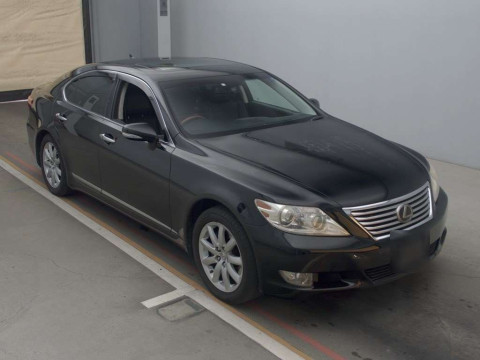 2009 Lexus LS USF40[2]