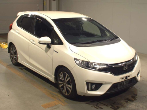 2016 Honda Fit Hybrid GP5[2]