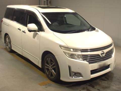 2010 Nissan Elgrand TE52[2]