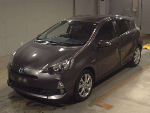 2012 Toyota Aqua NHP10[0]