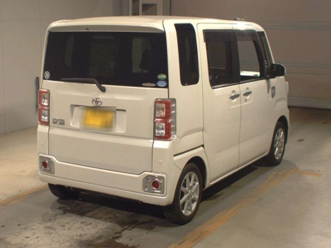 2016 Toyota Pixis Mega LA700A[1]