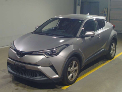 2019 Toyota C-HR NGX50[0]