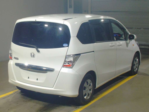 2012 Honda Freed GB3[1]