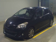 2011 Toyota Vitz