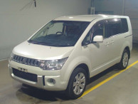 2014 Mitsubishi Delica D5