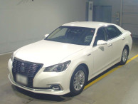 2016 Toyota Crown Hybrid