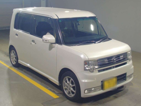 2013 Toyota Pixis Space L575A[2]