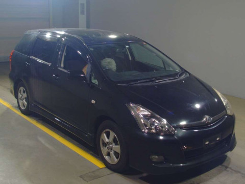 2006 Toyota Wish ZNE10G[2]