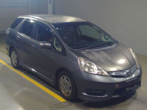 2012 Honda Fit Shuttle Hybrid GP2[2]