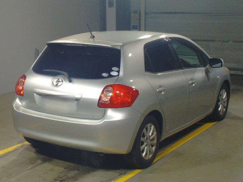 2009 Toyota Auris NZE151H[1]