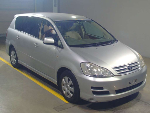 2005 Toyota Ipsum ACM21W[2]